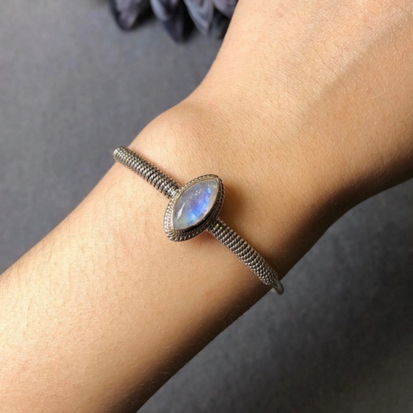 Jewelry - Sterling silver Natural moonstone bracelet